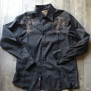 Men’s Roar distressed long sleeve shirt black with crosses